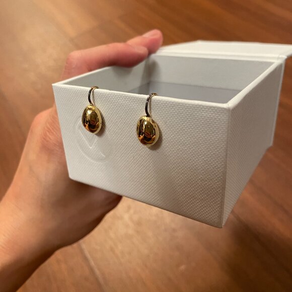 Mejuri Floating Metal Earrings Gold Vermeil Organic Egg Drops - Picture 3 of 3